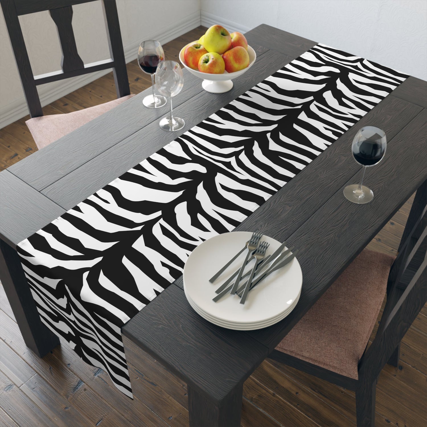 Table Runner (Cotton, Poly) Tiger decoration