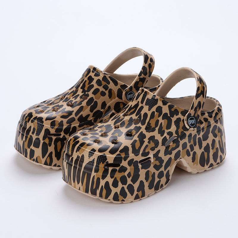 Cave shoes for women in summer, leopard print height increasing thick soled Southeast Asian beach garden shoes, cool slippers for outdoor wear