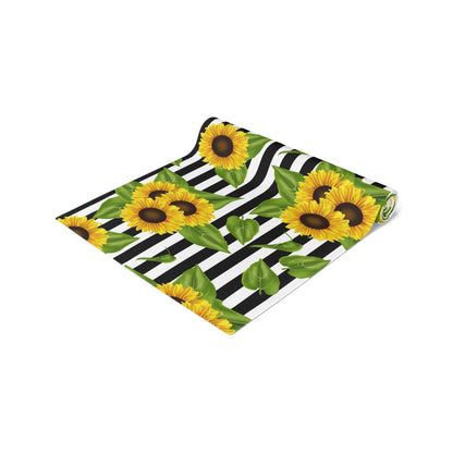 Table Runner (Cotton, Poly) Sunflowers on black and white