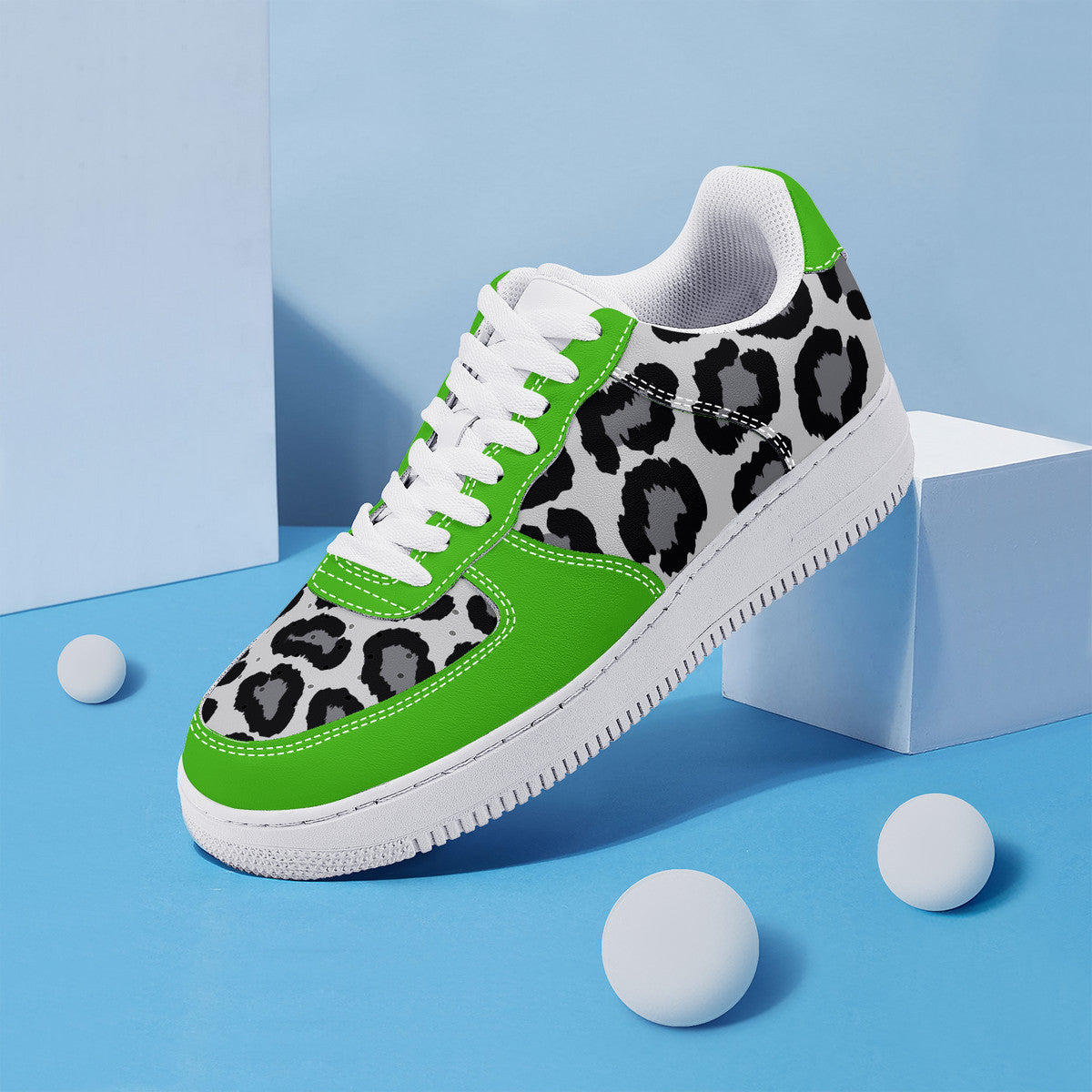 Low Top Unisex Sneakers Green with Leopard decoration