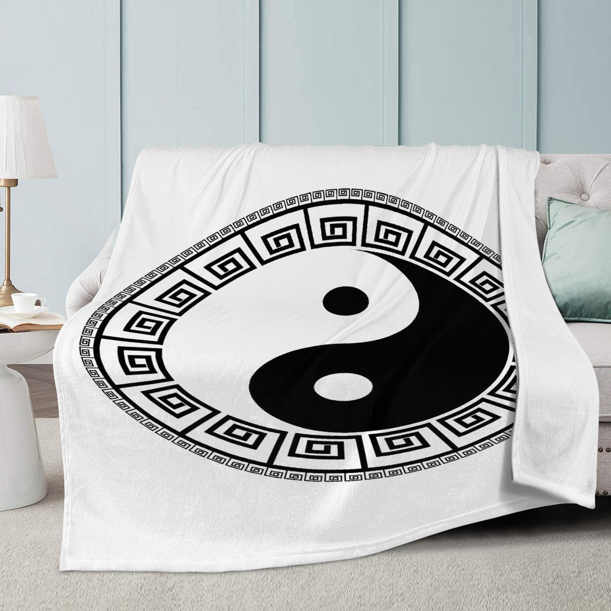 Embracing Balance: The Harmony of Yin and Yang in the Blanket of Black and White Home-clothes-jewelry