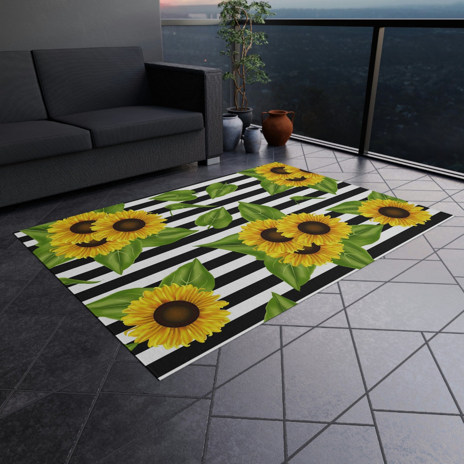 Outdoor Rug Sunflowers on black and white Home-clothes-jewelry