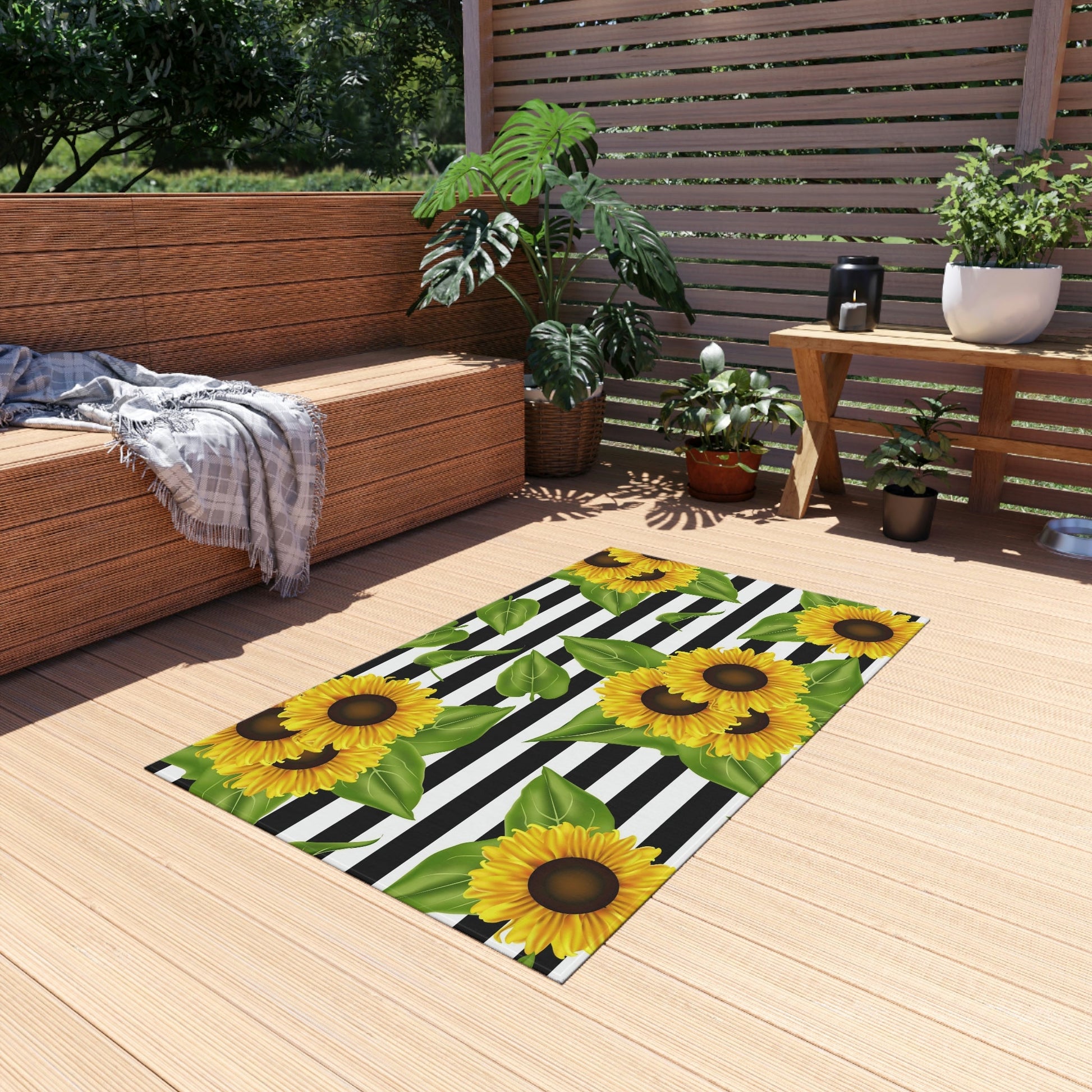 Outdoor Rug Sunflowers on black and white Home-clothes-jewelry