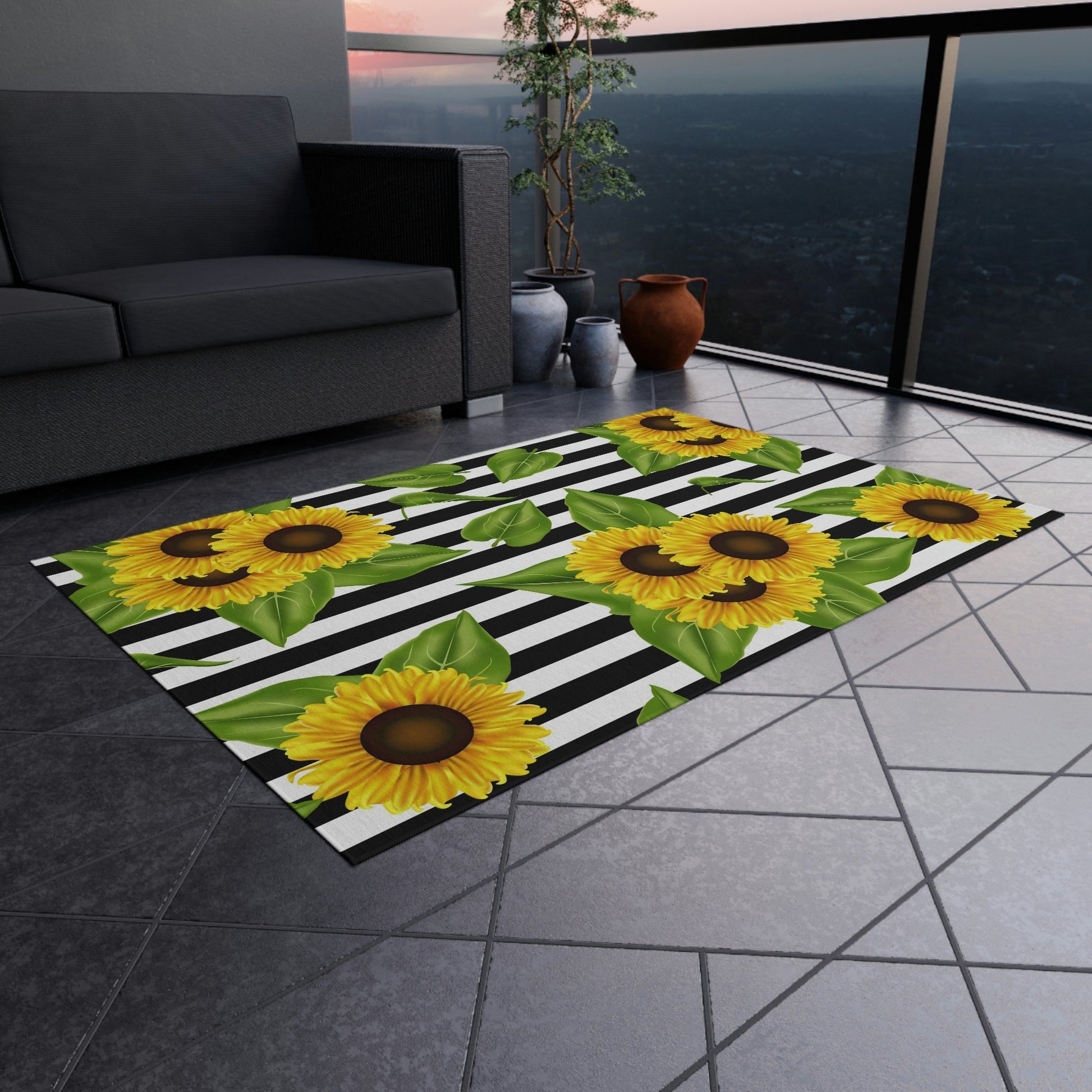 Outdoor Rug Sunflowers on black and white Home-clothes-jewelry