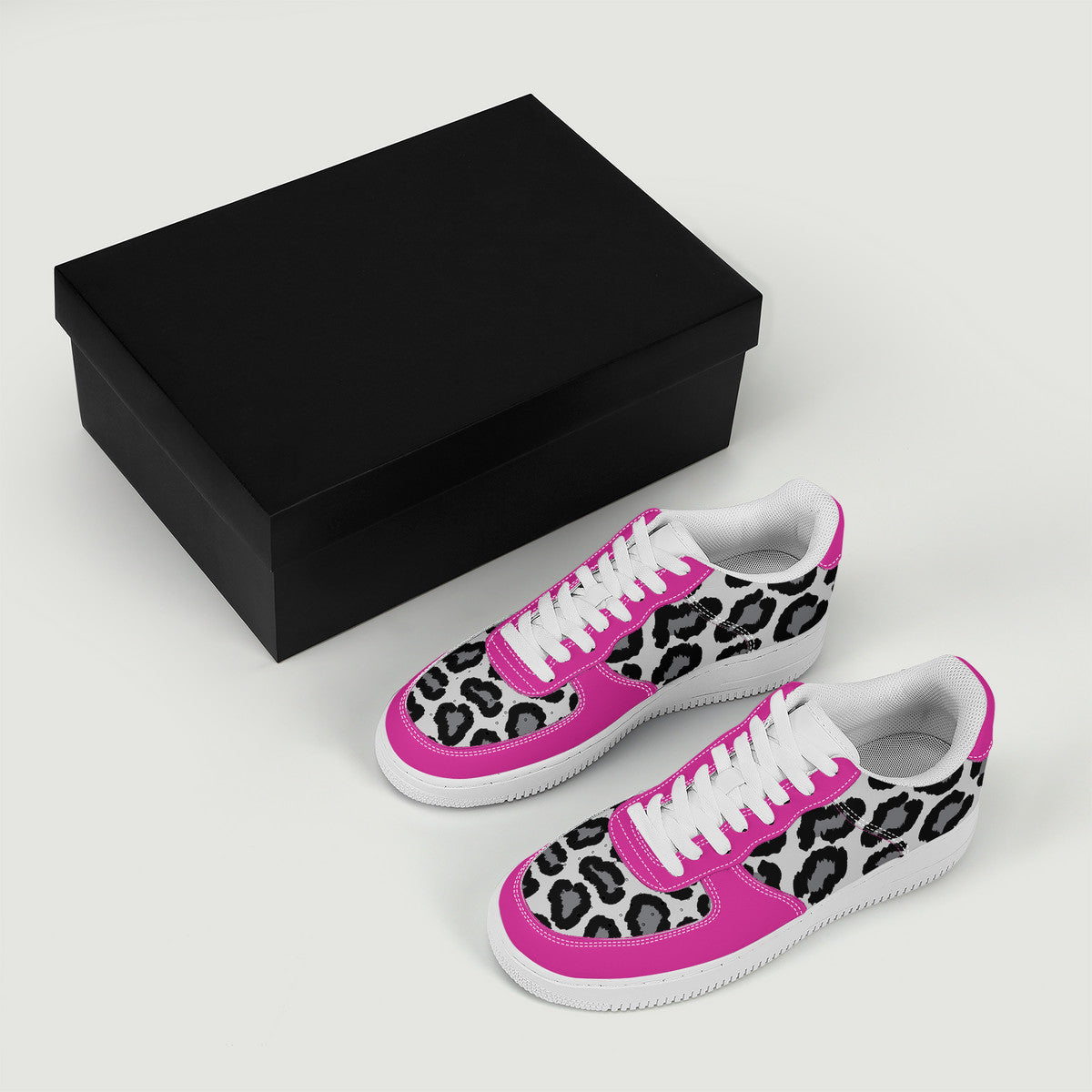 Low Top Unisex Sneaker Leopard print and Pink decoration