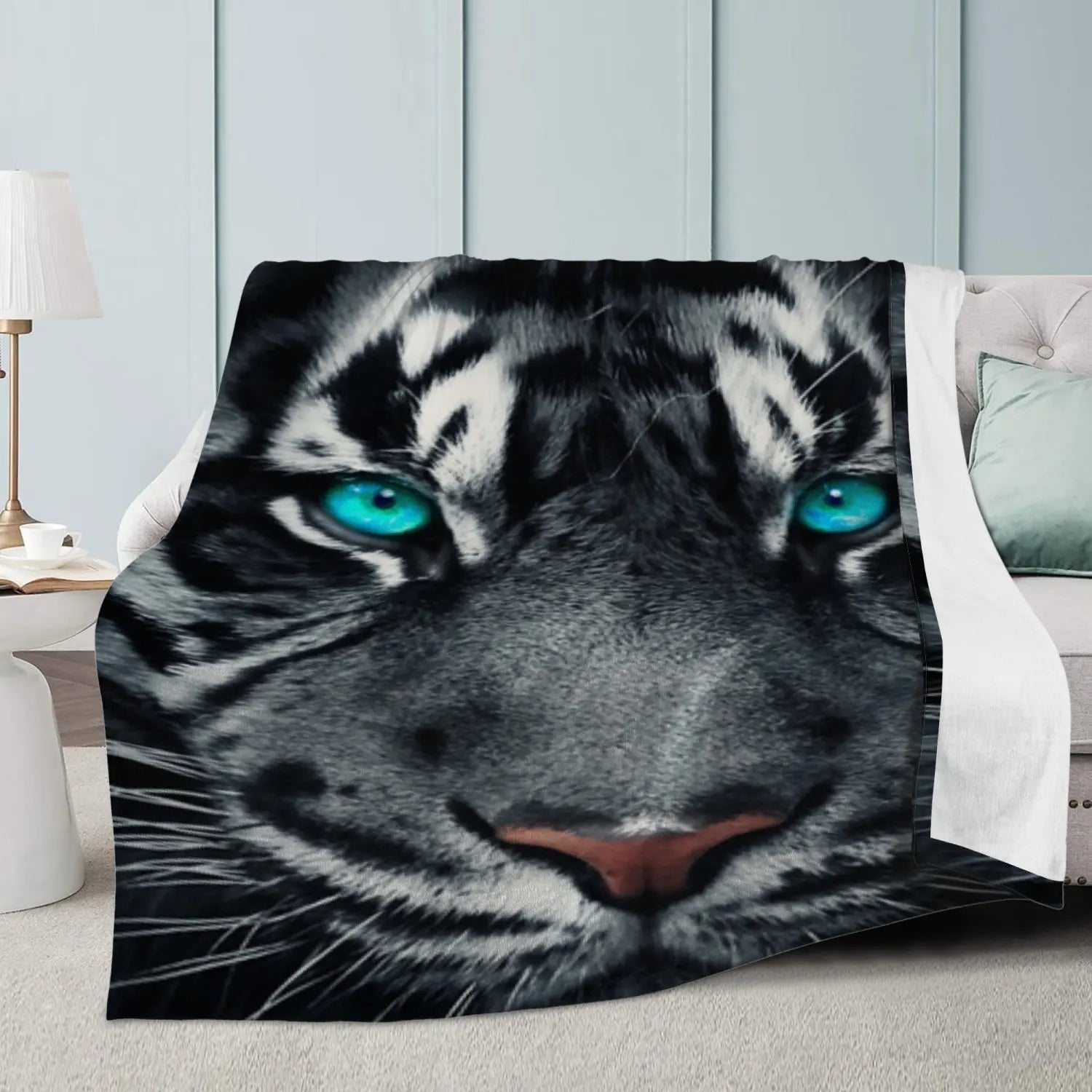 Trends Dual-sided Stitched Fleece Blanket Blue eyed tiger Home-clothes-jewelry