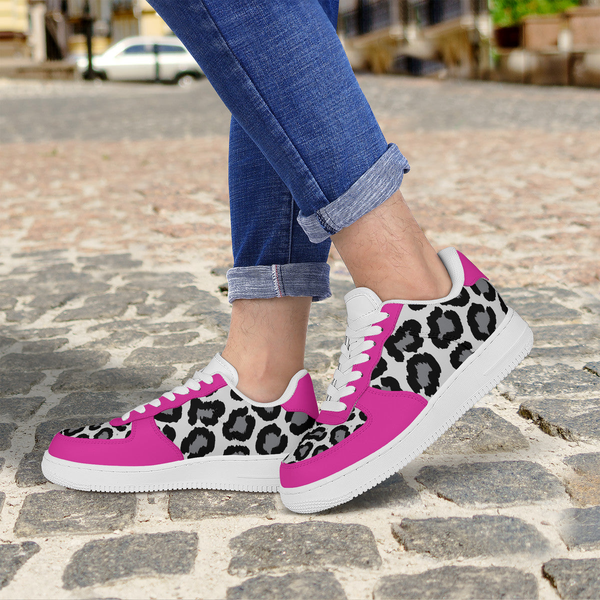 Low Top Unisex Sneaker Leopard print and Pink decoration