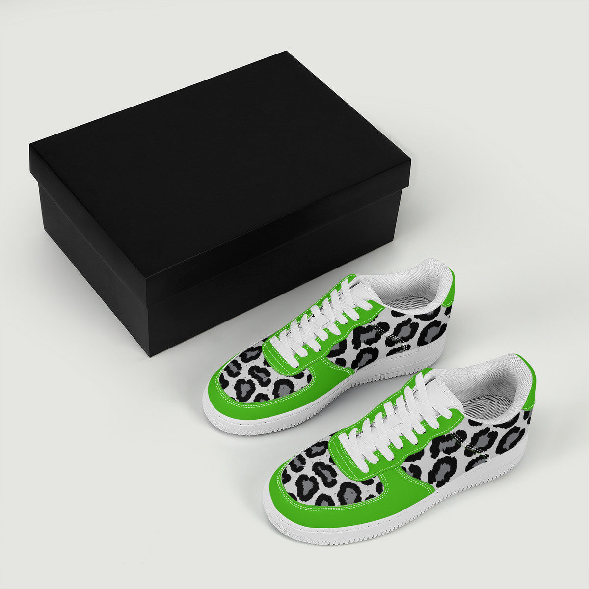 Low Top Unisex Sneakers Green with Leopard decoration